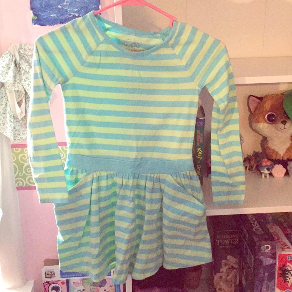 Circo Shirt/Dress w pockets Size Small